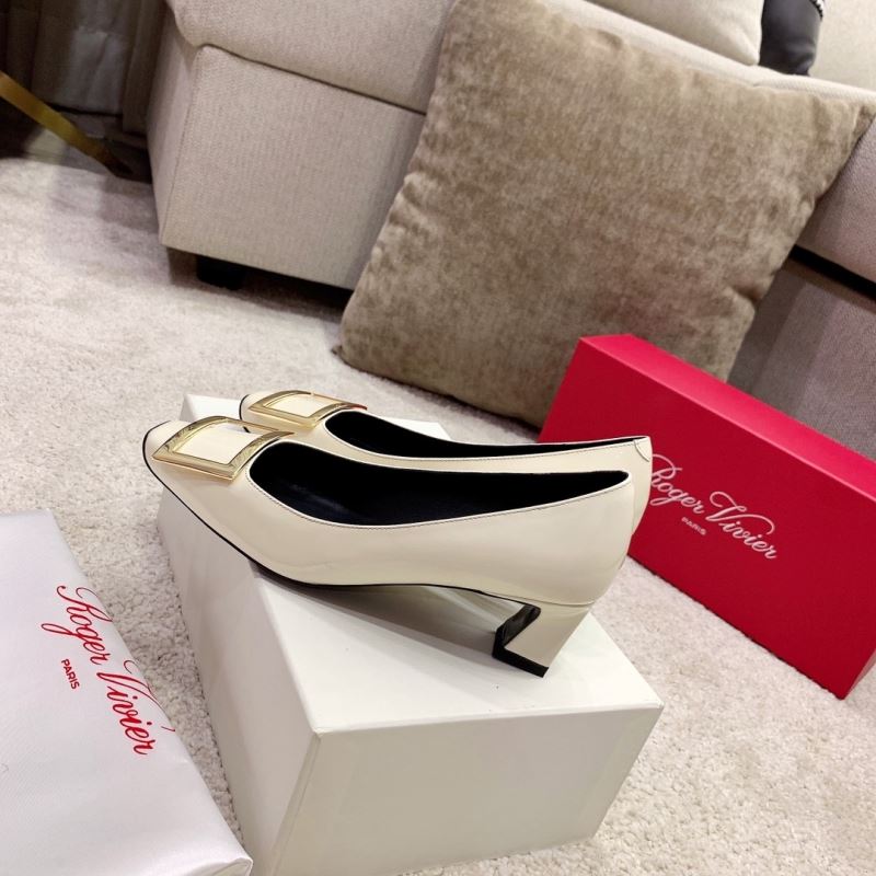 Roger Vivier flat shoes